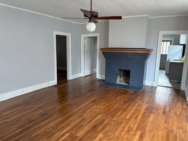 Building Photo - Rare Downtown Asheville Rental: 3BR/2BA House with Huge Yard & City Convenience- Dogs allowed!