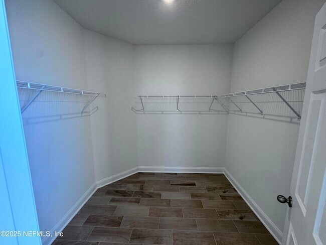 Building Photo - 11156 Spring Meadows Road Unit