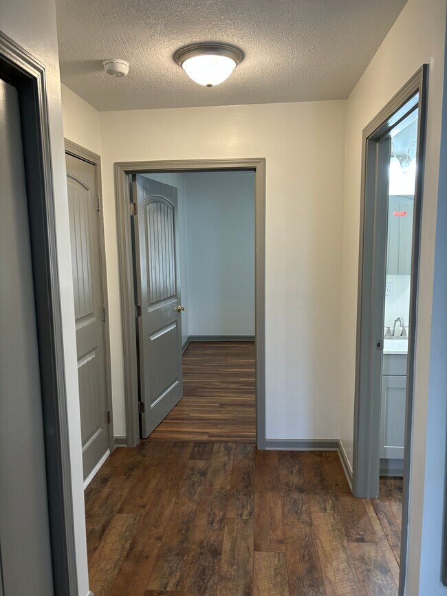 Foyer of apartment - 135 W Miller Ave