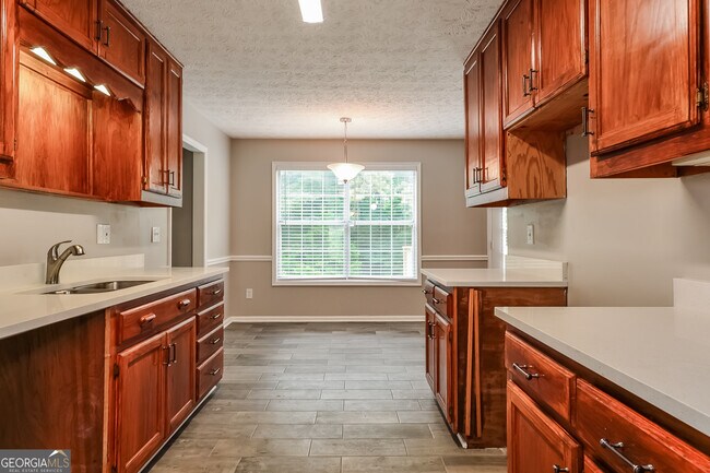 Building Photo - 5815 Rex Mill Dr