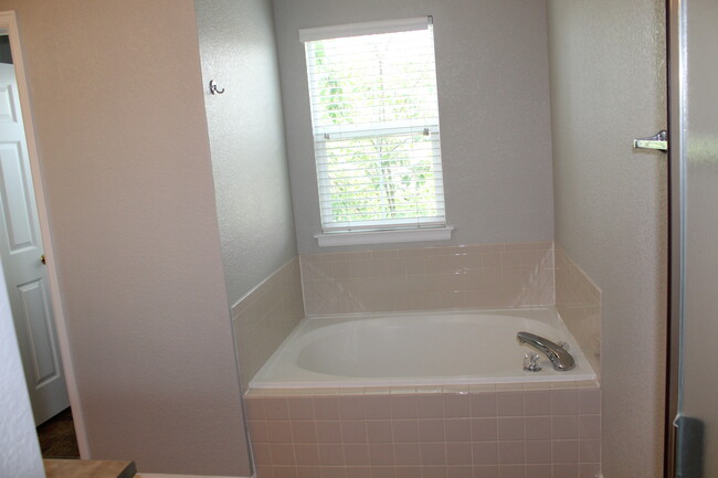 Bathroom 1 - 216 Whitehaven Cir