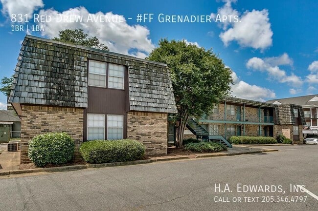 Building Photo - 831 Red Drew Ave