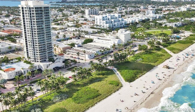 Building Photo - 7330 Ocean Terrace