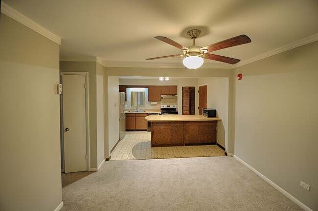 Building Photo - 2343 Ogden Ave