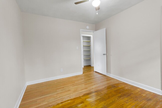 Building Photo - 1508 Beaufort St