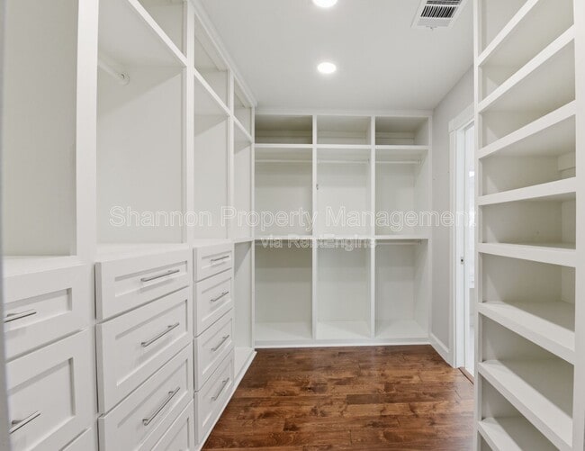 Building Photo - 2019 Brimberry St