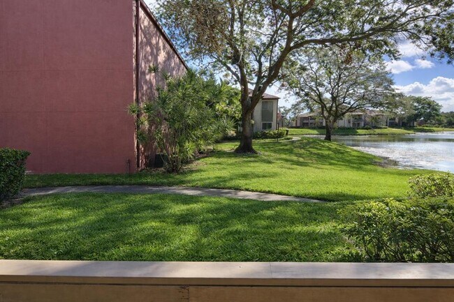 Building Photo - 10265 Gandy Blvd N