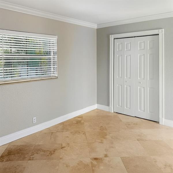 Building Photo - 51 NE 24th St