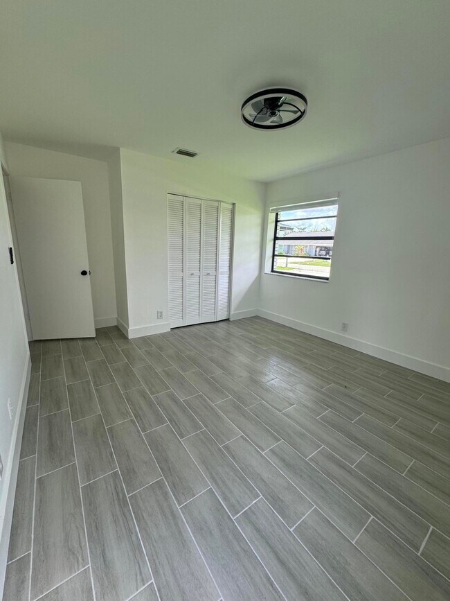 Building Photo - 158 Cordoba Cir