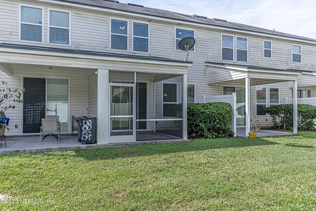 Building Photo - 3861 Aubrey Ln