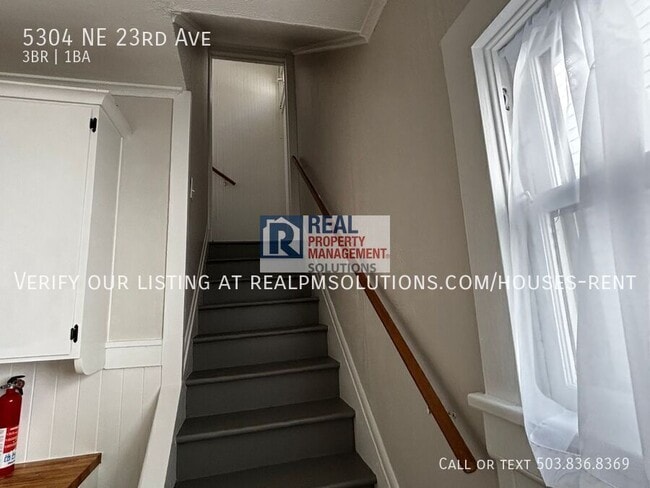 Building Photo - 5304 NE 23rd Ave