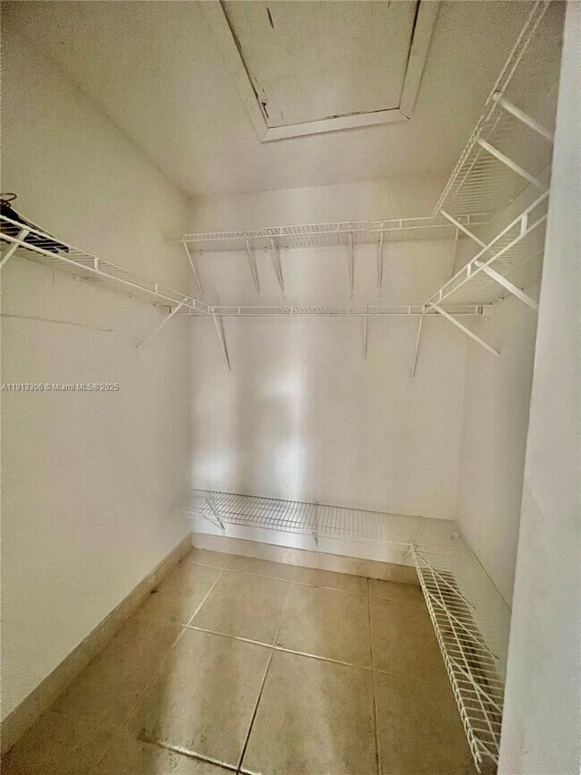 Building Photo - 6430 W 25th Ln