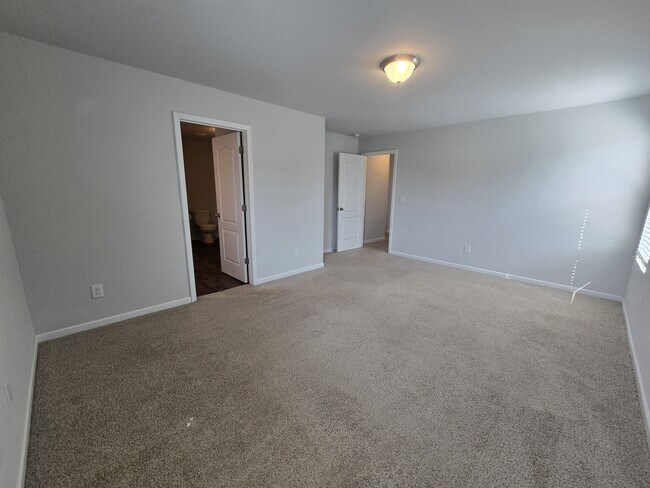 Building Photo - 129 Maple Tree Ln