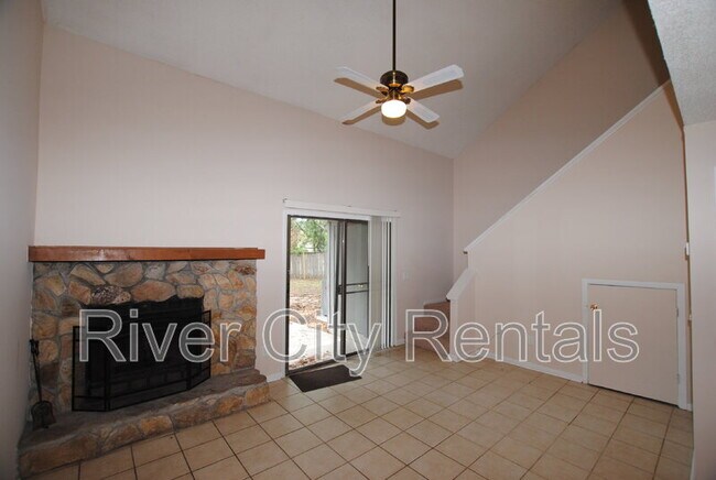 Building Photo - 5646 Greatpine Ln N