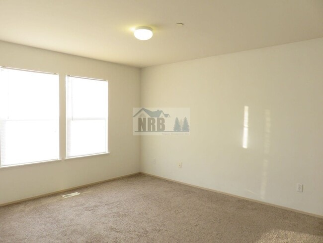 Building Photo - Stunning House in Dupont! $500.00 off 1 Month of Rent!