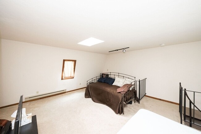 Building Photo - 90 Brightwood Ave