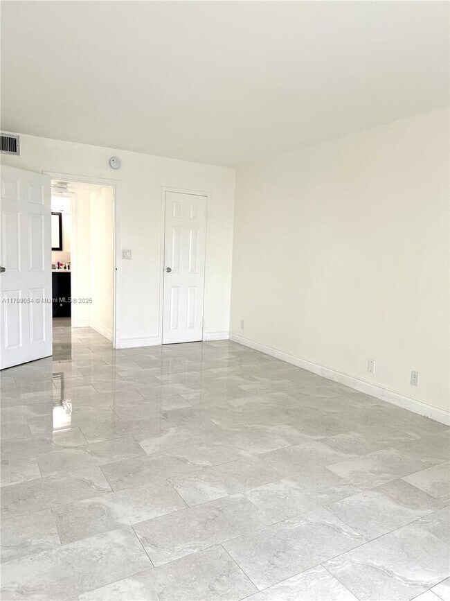 Building Photo - 851 Three Islands Boulevard