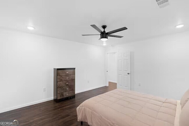 Building Photo - 2533 Godfrey Dr NW