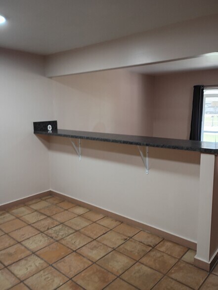 Building Photo - 6904 Mathers Ln
