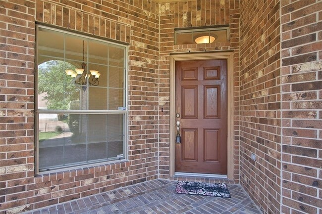 Building Photo - 23118 Century Plant Dr
