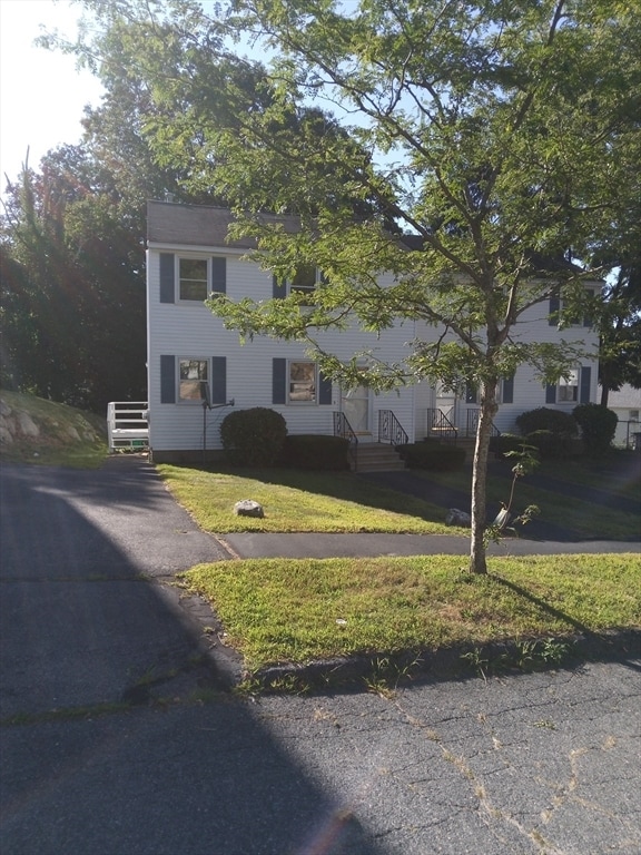 Building Photo - 15 Catalpa Cir