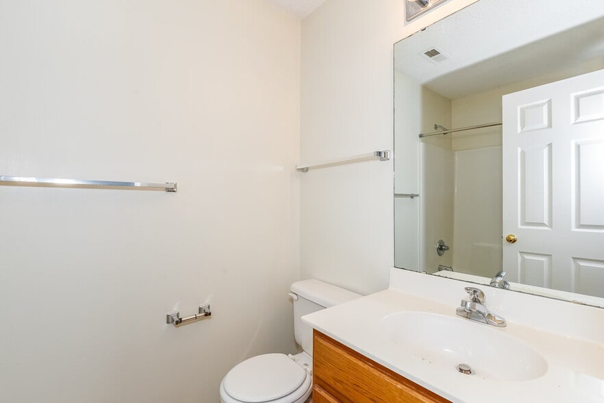 Building Photo - 12527 Autumn Blaze Dr