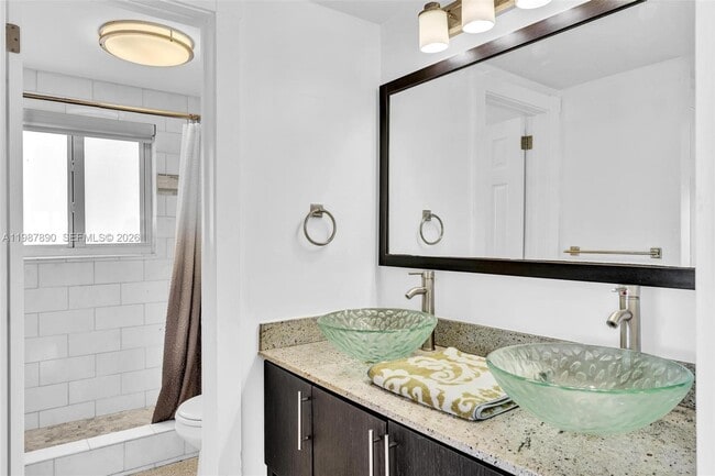 Building Photo - 4144 El Mar Dr