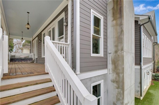 Building Photo - 10559 Serenbe Ln