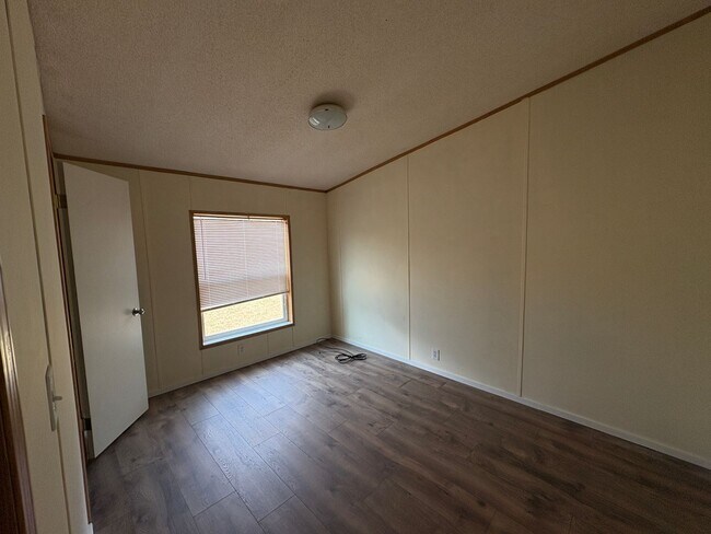 Building Photo - 2703 Olivine St