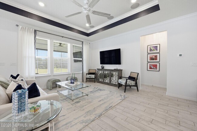 Building Photo - 11130 Town Vw Ct