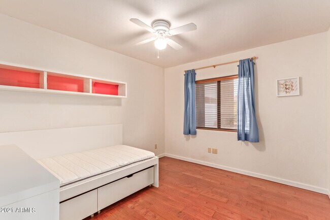 Building Photo - 16411 N Skyridge Ln