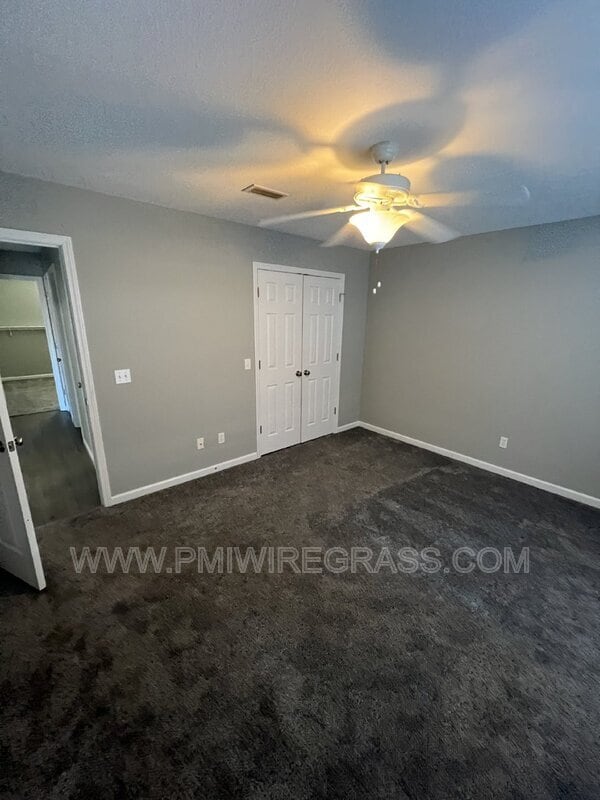 Building Photo - 267 Maree Dr