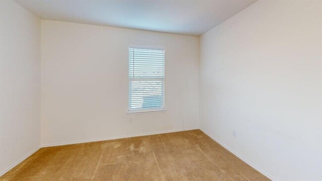 Building Photo - 906 Screech Owl Dr