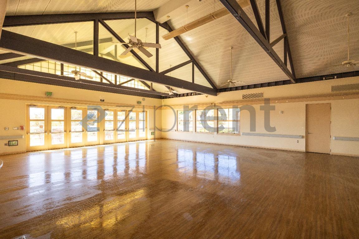 Building Photo - 2404 Manzana Way