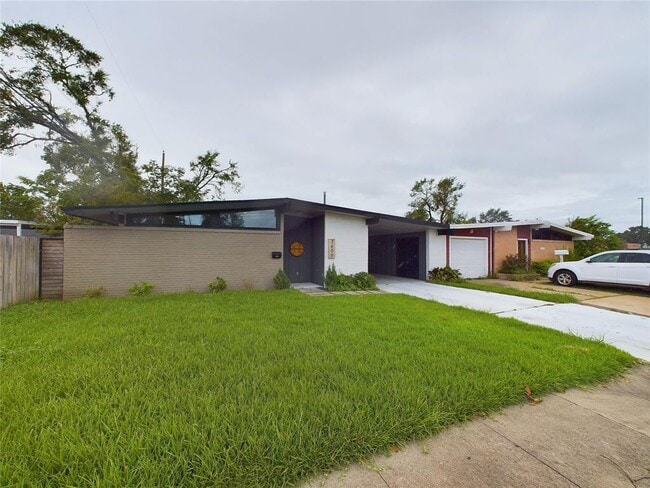 Building Photo - 7609 Amelia Rd
