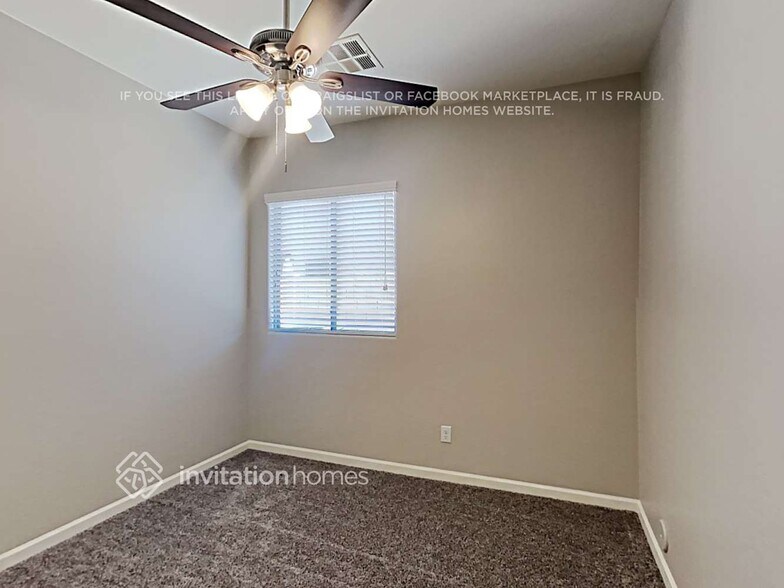 Building Photo - 2623 W Fawn Dr