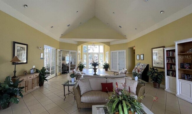 Building Photo - 4005 Santa Maria Dr