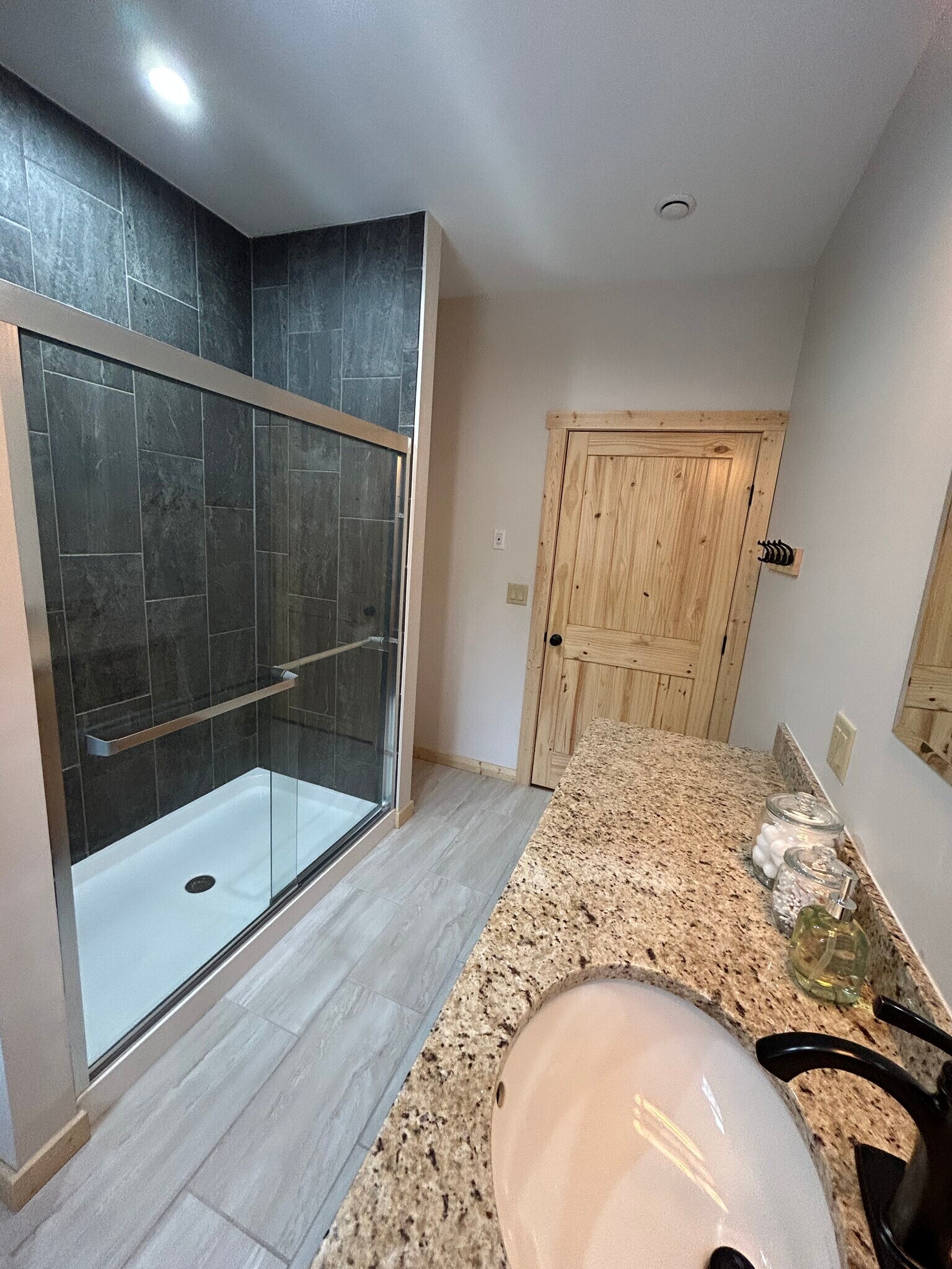 Building Photo - 9117 Nukala Rd