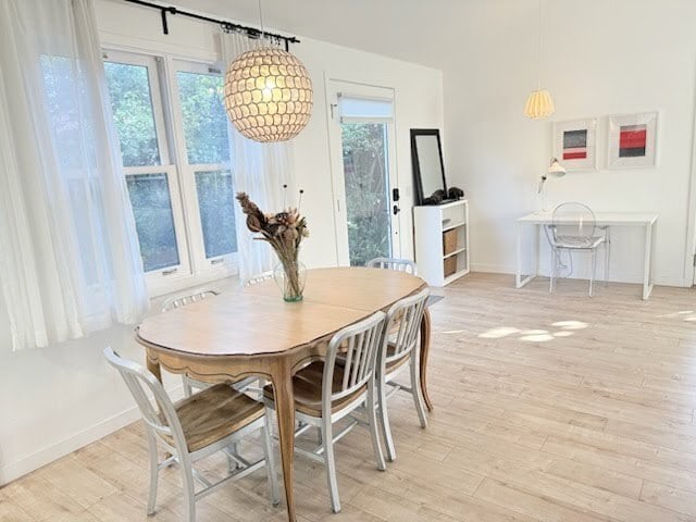 Building Photo - 2053 W 31st St