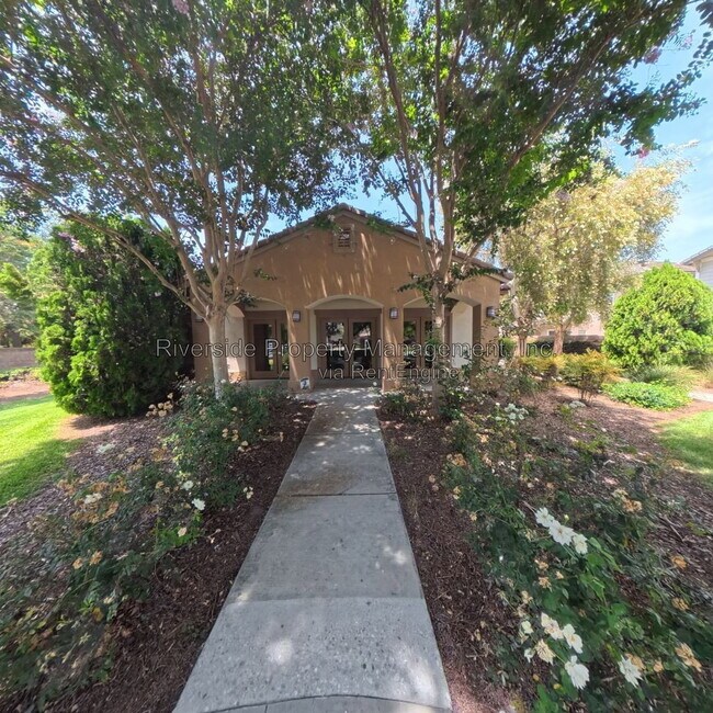 Building Photo - 4031 Cey Ct