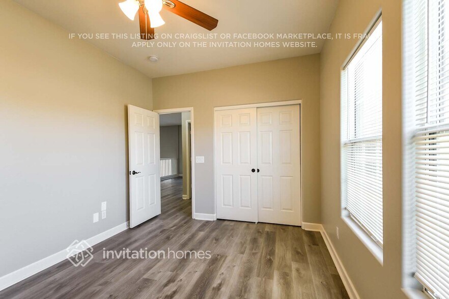 Building Photo - 3841 W Rushmore Dr