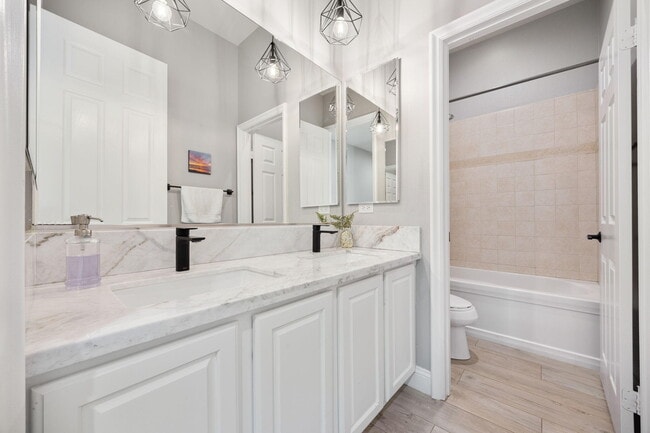 Building Photo - 49392 Hohokam River St