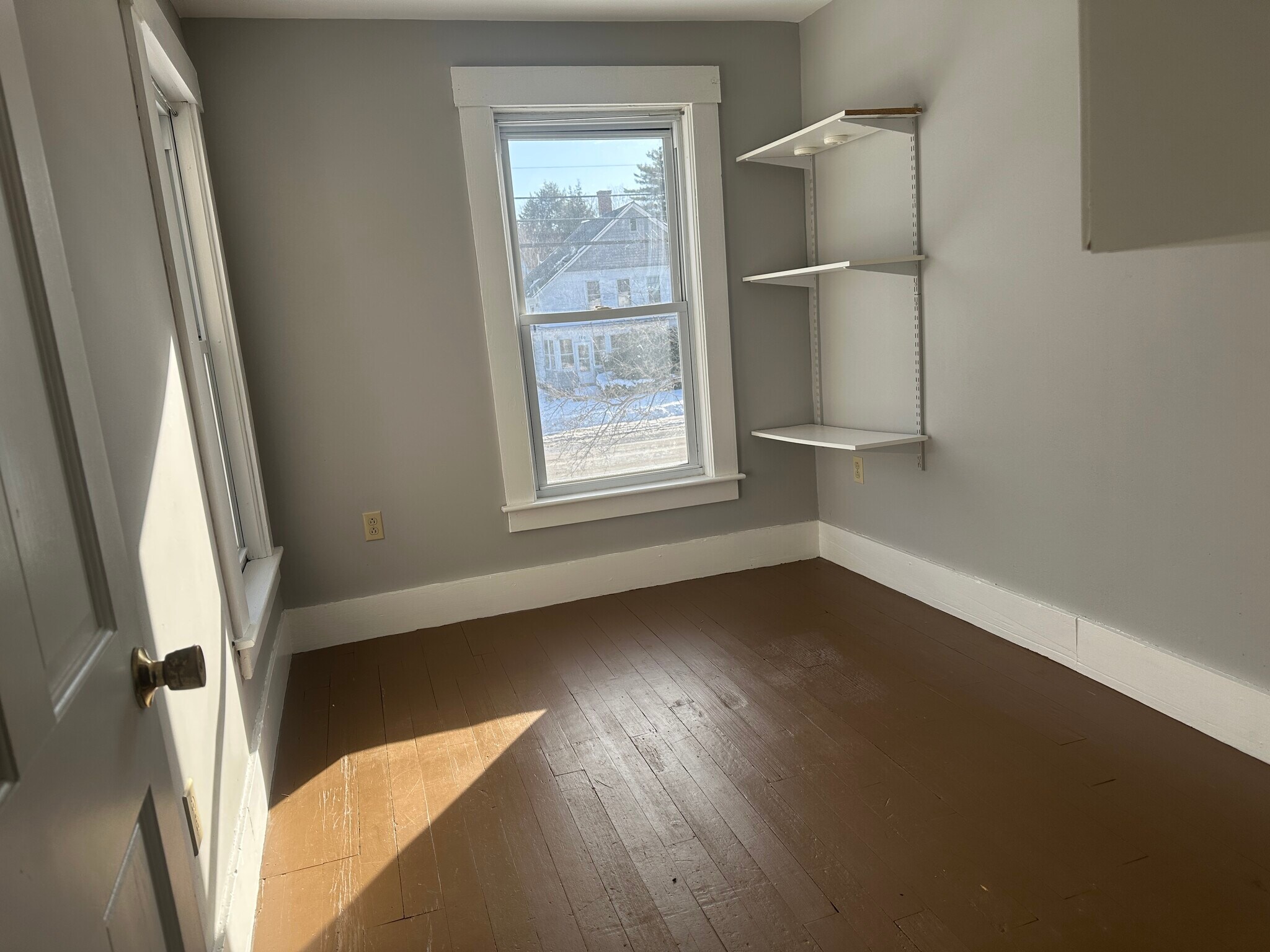 Building Photo - 179 Maple Ave