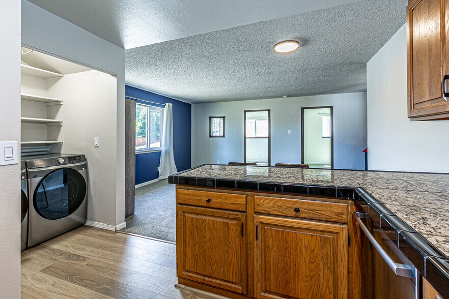 Building Photo - 4502 N 30th St