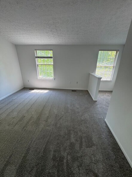 Building Photo - 9730 Red Clover Ct