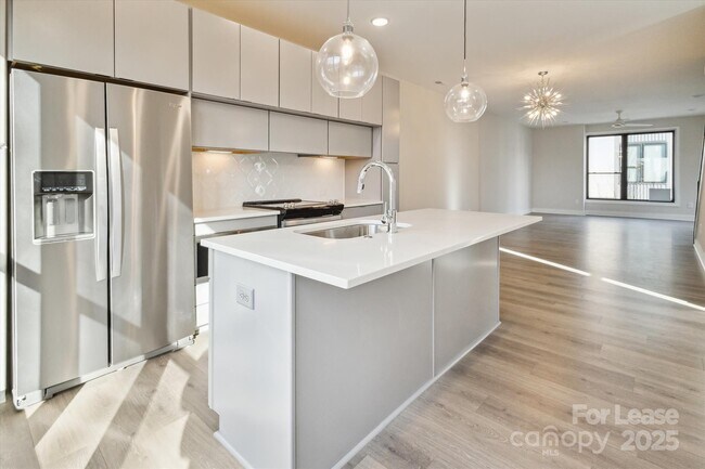 Primary Photo - 4528 Radler Ct