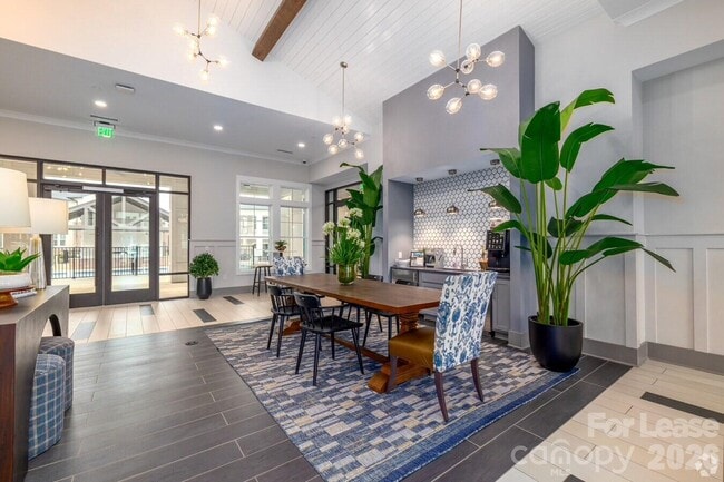 Building Photo - 1241 Columbia Cir