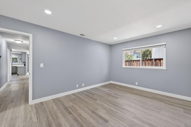 Building Photo - 4971 Geomax Ct