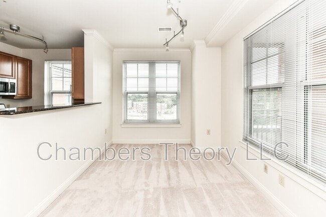 Building Photo - 11770 Sunrise Valley Dr