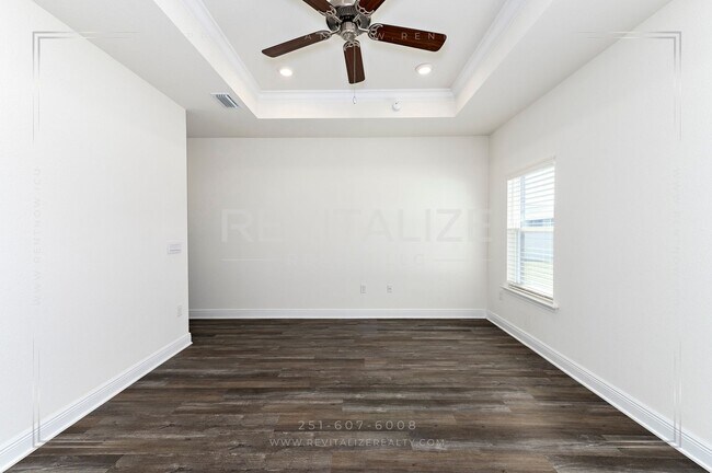Building Photo - FREE RENT FOR MAY-  4 Bed 2 Bath Daphne Home in Jubilee Farms